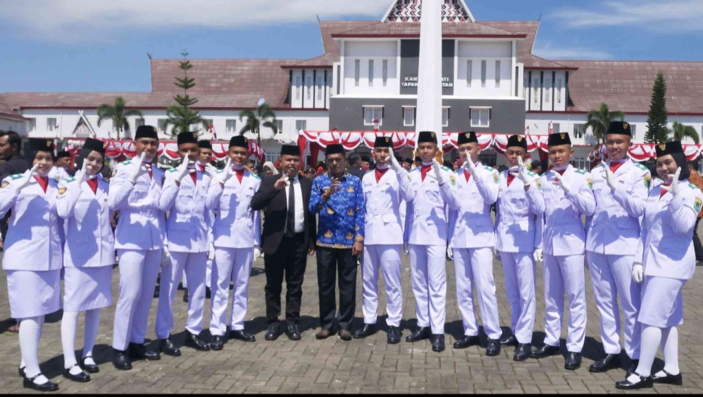 Kepala MAN IC Bangga, 12 Siswanya Dominasi Paskibra Tapsel